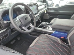 Ford F-150 LARIAT 4WD SuperCrew 5.5' Box 2025