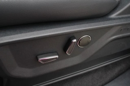 Ford F-150 LARIAT 4WD SuperCrew 5.5' Box 2026