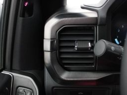 Ford F-150 LARIAT 4WD SuperCrew 5.5' Box 2026