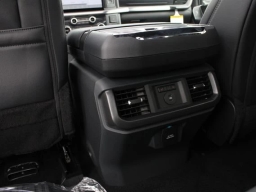 Ford F-150 LARIAT 4WD SuperCrew 5.5' Box 2026