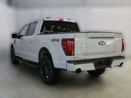 Ford F-150 LARIAT 4WD SuperCrew 5.5' Box 2026