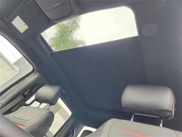 Ford F-150 LARIAT 4WD SuperCrew 5.5' Box 2025