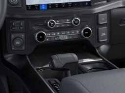 Ford F-150 LARIAT 4WD SuperCrew 5.5' Box 2025