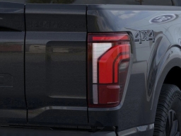 Ford F-150 LARIAT 4WD SuperCrew 5.5' Box 2025