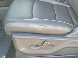 Ford F-150 LARIAT 4WD SuperCrew 5.5' Box 2026