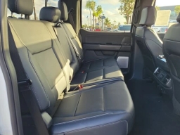 Ford F-150 LARIAT 4WD SuperCrew 5.5' Box 2026