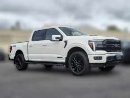 Ford F-150 LARIAT 4WD SuperCrew 5.5' Box 2025