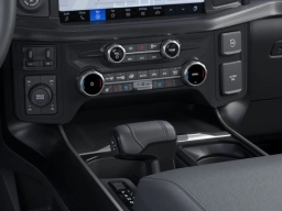 Ford F-150 LARIAT 4WD SuperCrew 5.5' Box 2025