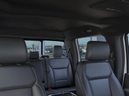 Ford F-150 LARIAT 4WD SuperCrew 5.5' Box 2025