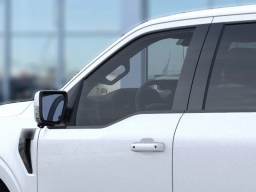 Ford F-150 Platinum 4WD SuperCrew 5.5' Box 2026