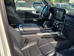 Ford F-150 Platinum 4WD SuperCrew 5.5' Box 2026