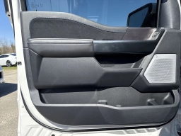 Ford F-150 Platinum 4WD SuperCrew 5.5' Box 2025