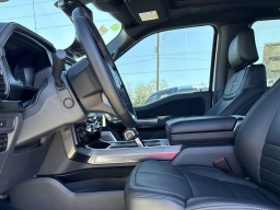 Ford F-150 Platinum 4WD SuperCrew 5.5' Box 2025