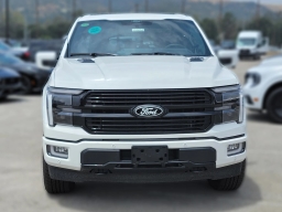 Ford F-150 Platinum 4WD SuperCrew 5.5' Box 2025