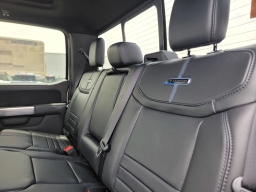 Ford F-150 Platinum 4WD SuperCrew 5.5' Box 2025