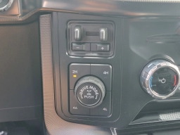 Ford F-150 Platinum 4WD SuperCrew 5.5' Box 2025