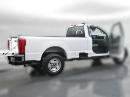 Ford Super Duty F-350 SRW XL 2WD Reg Cab 8' Box 2026