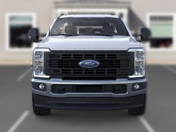 Ford Super Duty F-350 SRW XL 4WD Reg Cab 8' Box 2026