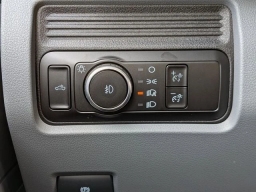 Ford Super Duty F-350 SRW XL 4WD Reg Cab 8' Box 2026