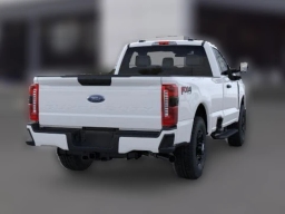 Ford Super Duty F-350 SRW XL 4WD Reg Cab 8' Box 2026