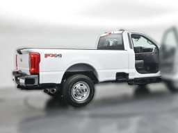 Ford Super Duty F-350 SRW XL 4WD Reg Cab 8' Box 2026