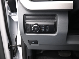 Ford Super Duty F-350 SRW XL 4WD Reg Cab 8' Box 2026