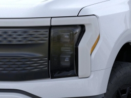 Ford F-150 Lightning XLT 4WD SuperCrew 5.5' Box 2025