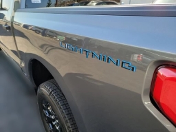 Ford F-150 Lightning XLT 4WD SuperCrew 5.5' Box 2025
