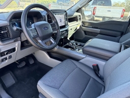 Ford F-150 Lightning XLT 4WD SuperCrew 5.5' Box 2025