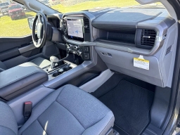 Ford F-150 Lightning XLT 4WD SuperCrew 5.5' Box 2025