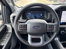 Ford F-150 Lightning XLT 4WD SuperCrew 5.5' Box 2025