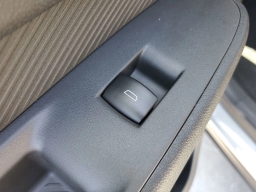 Chevrolet Bolt LT FWD 4dr 2027