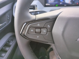 Chevrolet Bolt RS FWD 4dr 2027