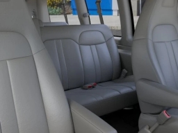 Chevrolet Express Passenger LS RWD 2500 135" 2026