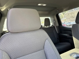 Chevrolet Silverado 1500 Custom 4WD Crew Cab 157" 2026