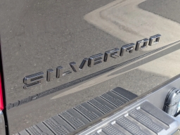 Chevrolet Silverado 1500 Custom 4WD Double Cab 147" 2026