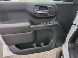 Chevrolet Silverado 1500 Custom 4WD Double Cab 147" 2026