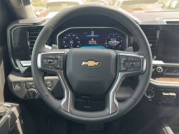 Chevrolet Silverado 1500 LT 4WD Crew Cab 157" 2026