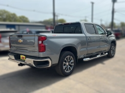 Chevrolet Silverado 1500 LT 4WD Crew Cab 157" 2026