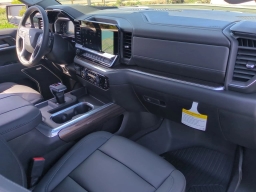 Chevrolet Silverado 1500 RST 4WD Crew Cab 147" 2026