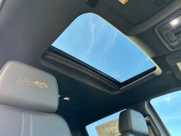 Chevrolet Silverado 1500 4WD Crew Cab 147" High Country 2026