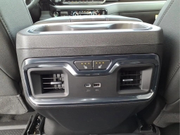 Chevrolet Silverado 1500 High Country 4WD Crew Cab 157" 2026