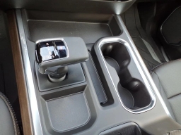 Chevrolet Silverado 1500 High Country 4WD Crew Cab 157" 2026