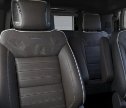 GMC Yukon Denali Ultimate 4WD 4dr 2026