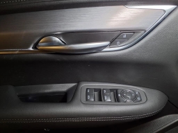 Cadillac XT5 FWD Luxury 4dr 2026