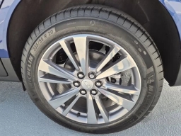 Cadillac XT5 FWD Premium Luxury 4dr 2026