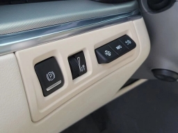 Cadillac XT5 FWD Premium Luxury 4dr 2026