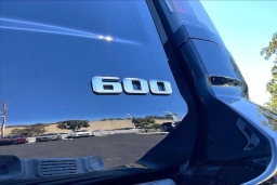 Cadillac Escalade ESV RWD 4dr 2026