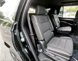 Cadillac Escalade 4WD Luxury 4dr 2026
