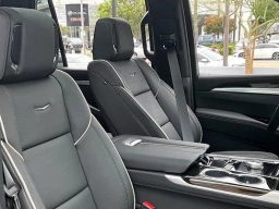 Cadillac Escalade 4WD Luxury 4dr 2026